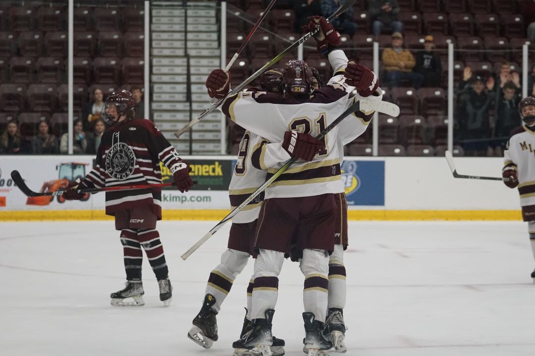 Boys Hockey