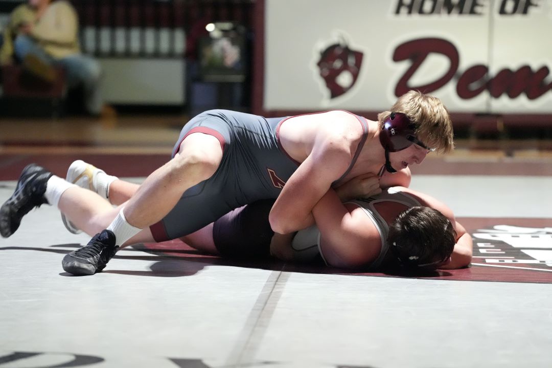 Boys Wrestling