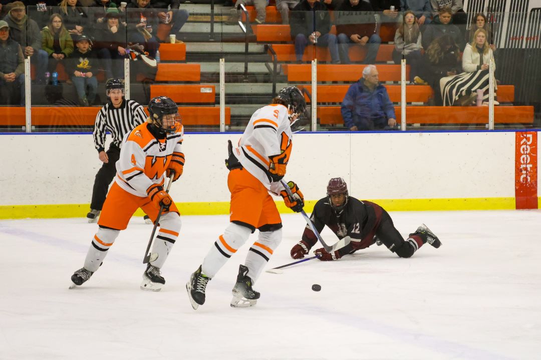 Boys Hockey