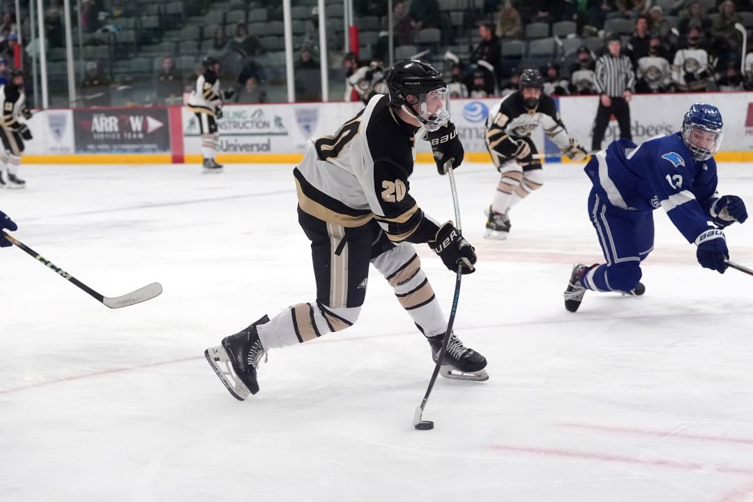 Boys Hockey