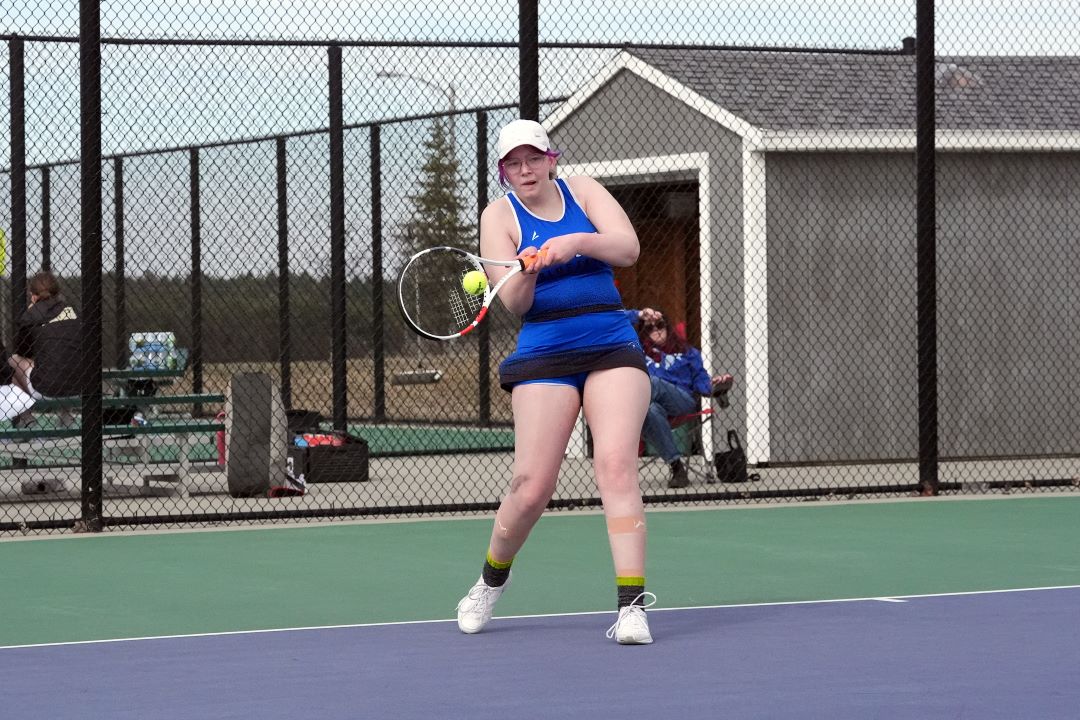 Girls Tennis