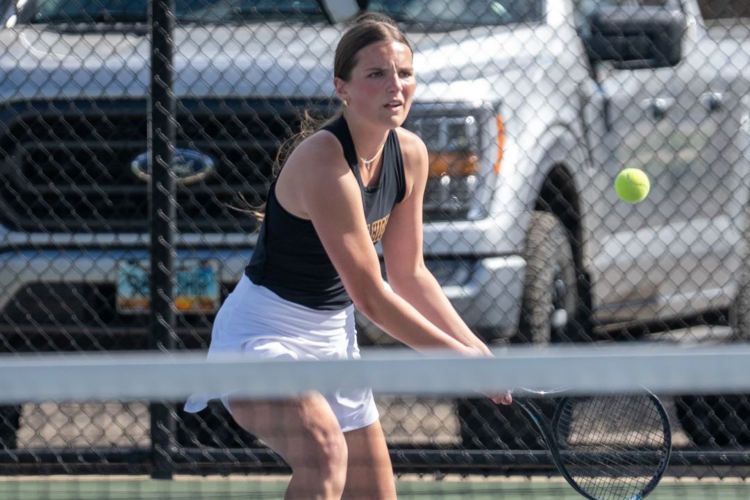 Girls Tennis