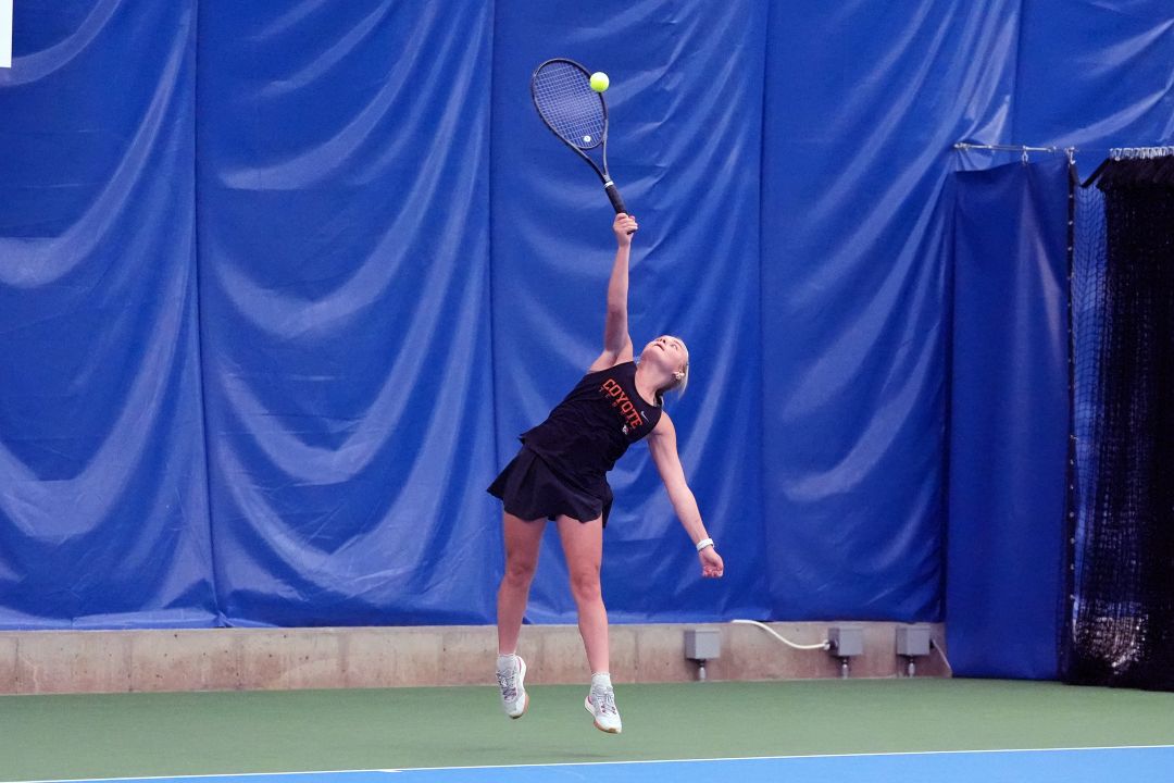 Girls Tennis